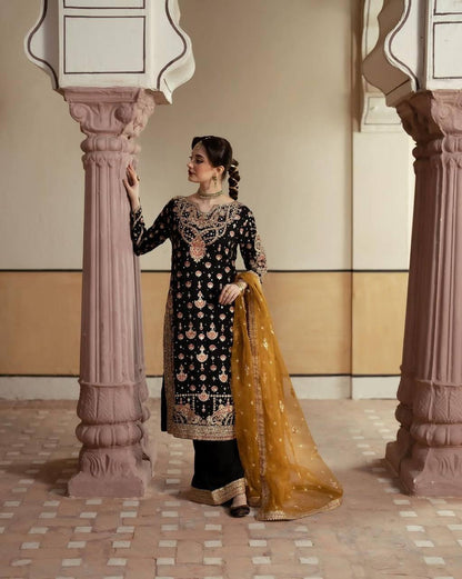 Elegant 3-Piece Set with Lace Side Work, Matching Pants with Pocket & Malmal Dupatta