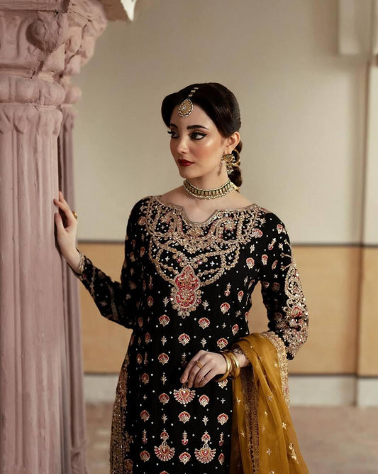 Elegant 3-Piece Set with Lace Side Work, Matching Pants with Pocket & Malmal Dupatta